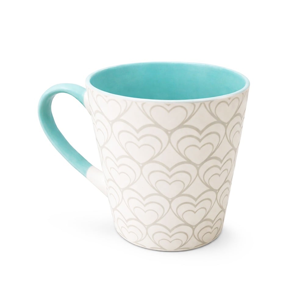 Taza Blanca Farma Hogar con Diseño de Corazones