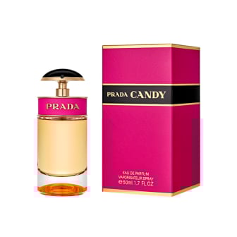 Con un aplicador exquisito, refinado este perfume es perfecto para demostrar elegancia. 