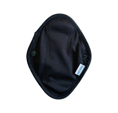 Toallita Femenina Reutilizable Mama Gaia Flujo Medio Full Black 1 Unidad